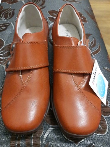 Brown leather lady shoes - brown, with