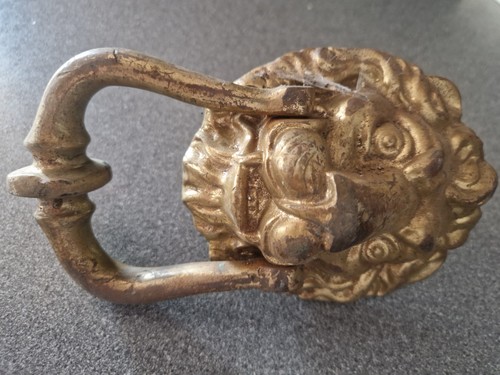 Brass lion head door knocker - brass,