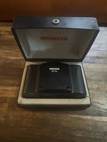 Minox 35mm film camera - gl,