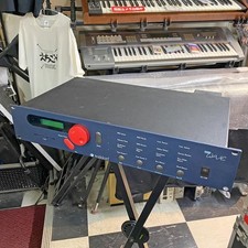 Waldorf microWave Version 2 – Hybrid Wavetable Synth – Fully Working