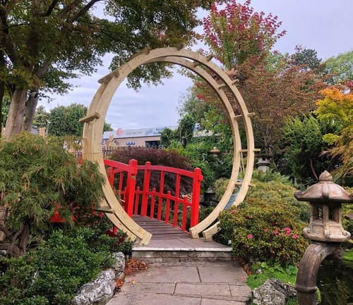Moon gate flower circle wood - moon,