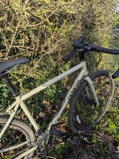 Genesis Croix De Fer