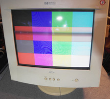 HP 71 D8902 17" CRT VGA