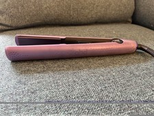 Gorgeous V Gold GHD Styler -