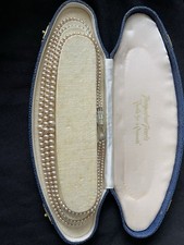 Vintage Pompadour Simulated