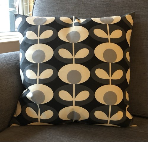 Orla kiely oval flower - ‘oval, flower'