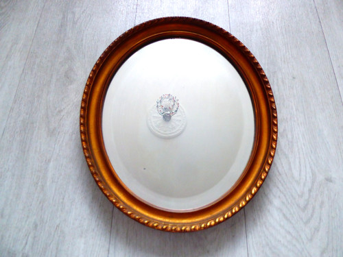 Vintage antique oval - /,