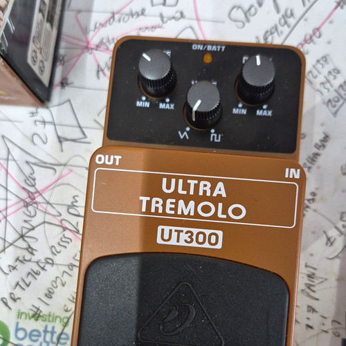 Behringer ultra tremolo ut300 - ultra,