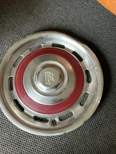 Rolls royce wheel hub cap - rolls,