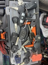 JOB LOT Mixed fob car keys 
