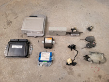 Volvo V40 S40 P2 2.0T Automatic ECU / Lock Set