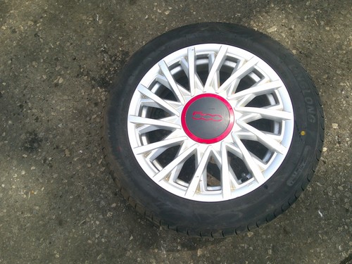 Fiat 500 red alloy wheel - fiat, and