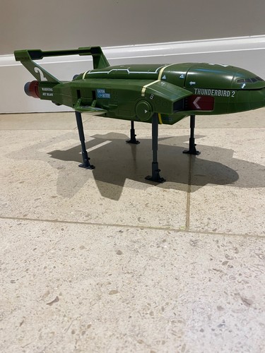 Thunderbirds are supersize - go,