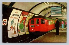 London Piccadilly Circus Underground Station Train Platform Scene Vintage Postca