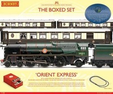 Hornby R1038 Merchant Navy