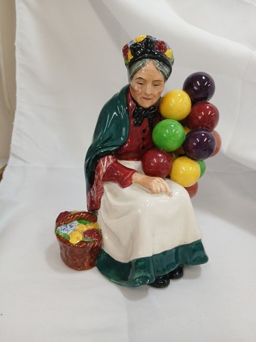 Vintage royal doulton - vintage, figure