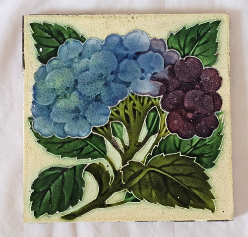 Antique art nouveau pilkington - nouveau,