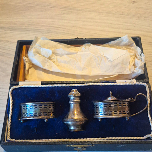 Solid silver cruet set - s.m.l,