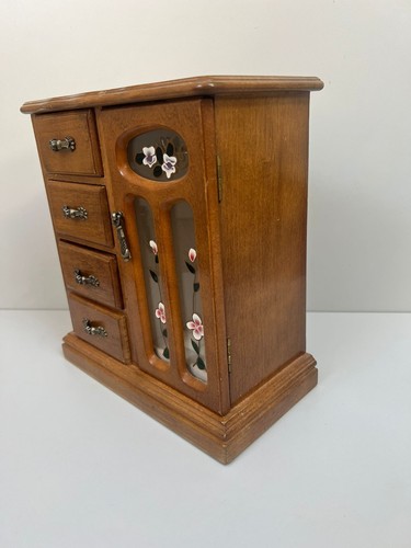 Vintage wooden jewellery box - jewellery,