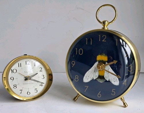 Lot desk clocks - clocks,