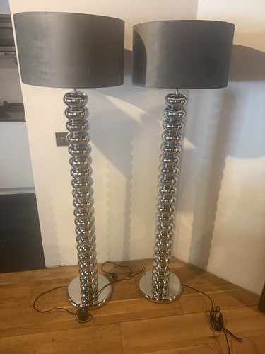 Pair next floor standing - pair,