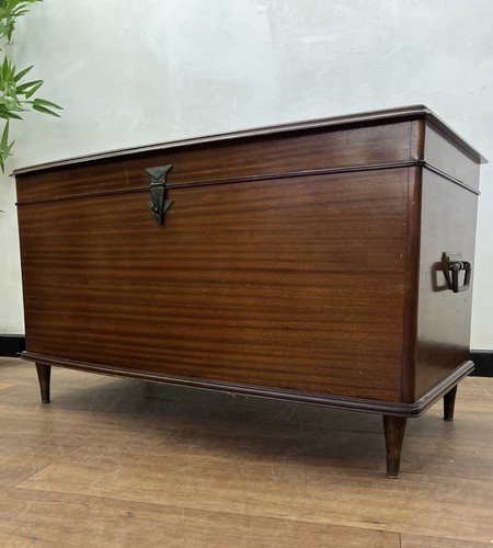 1950s antique blanket storage - blanket,