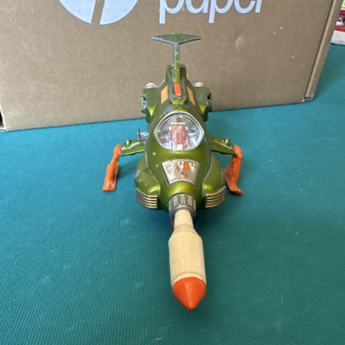 Dinky toys shado ufo - shado,