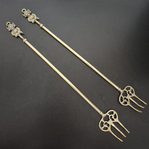 Vintage brass lincolnshire - brass,