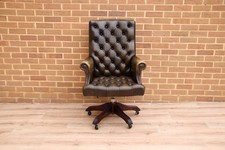 Chesterfield Directors Wade