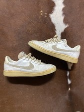 Vintage 1981 Nike Bruin Back
