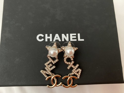 Authentic chanel costume - authentic,