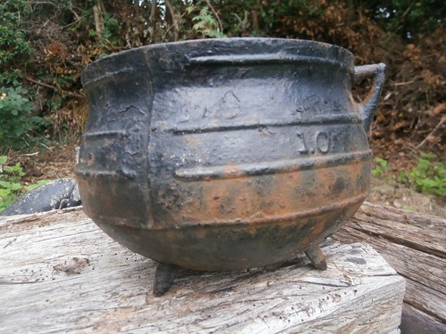 Gal vintage antique cast - gal.,