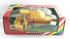 Vintage Britains New Holland Combine Harvester TR85 1980 1/32 Scale #9575