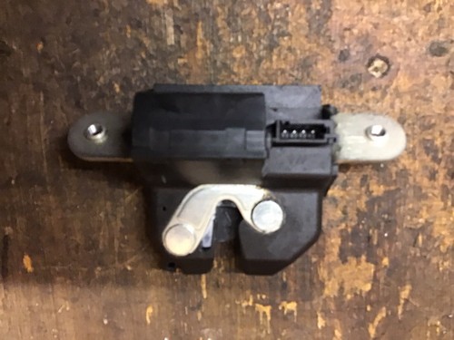 Fiat 500 boot lock catch - 500,
