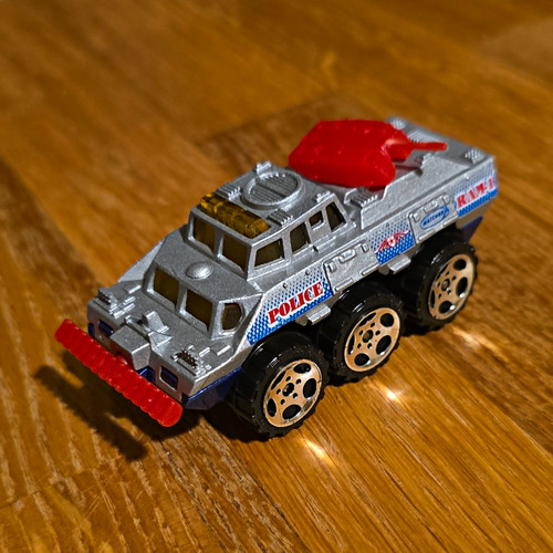 Matchbox battle kings - battle, police