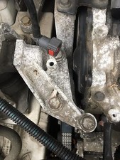 top engine mount right upper bracket 2.0 vauxhall vivaro renault trafic traffic 