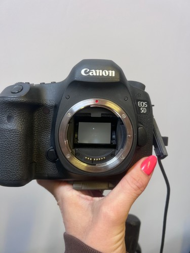 Canon eos mark iii - canon, dslr