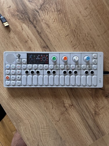 Teenage engineering 1 - engineering, op-1