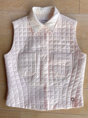 Chanel pink quilted sleeveless - chanel,