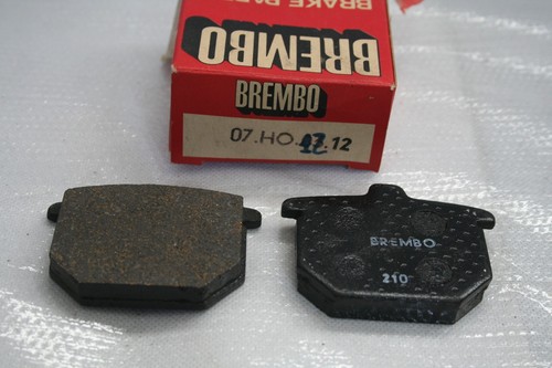 Front brake pads - brembo,