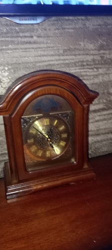 Radio controlled mantel - mantel, clock