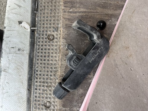 Hilti laser bracket - pm,