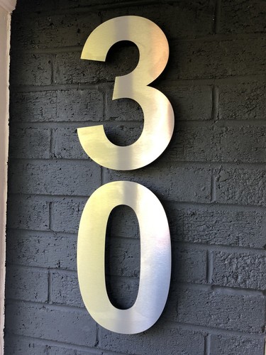 3 house numbers extra - -,