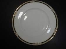 Royal Doulton Forsyth 27cm