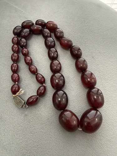 Vintage cherry amber - cherry, bakelite