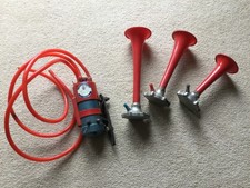 Maserati triple air horns