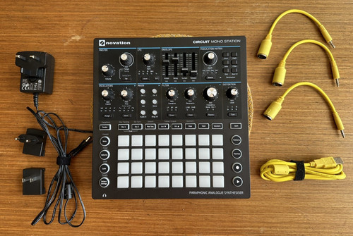 Novation circuit mono station - novation,