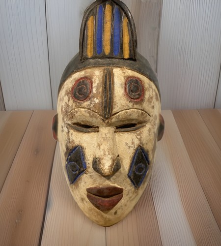 Authentic african art wooden - art,