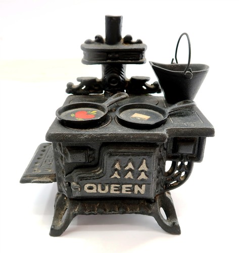 Vintage queen cast iron - vintage,