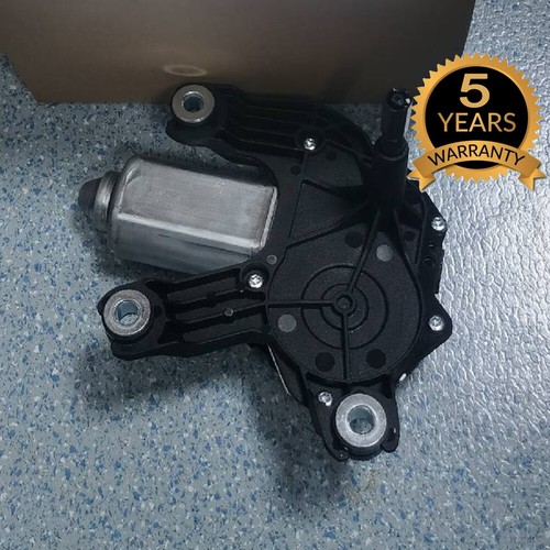 Rear windscreen wiper motor - wiper,